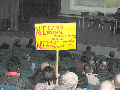 Kolej chce przebudowy, mieszkańcy Zielonki protestują