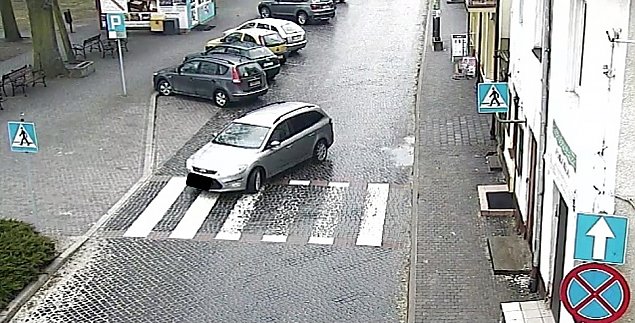 Parkowanie w centrum ograniczone. Jak uniknąć mandatu?