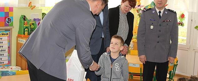 Pięciolatek uratował ciocię. Dostał medal od ministra
