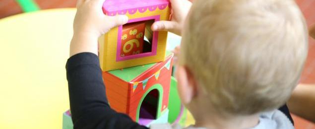 Unijny absurd. Żłobki puste, bo rodzice pracują