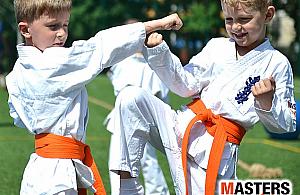 Naucz dziecko prawdziwego karate