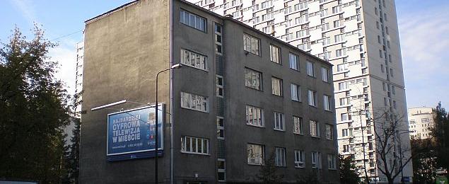 Tej kamienicy już nie ma. W zamian wieżowiec