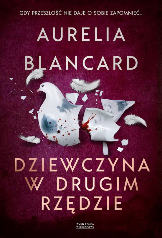Dziewczyna w drugim rz�dzie
