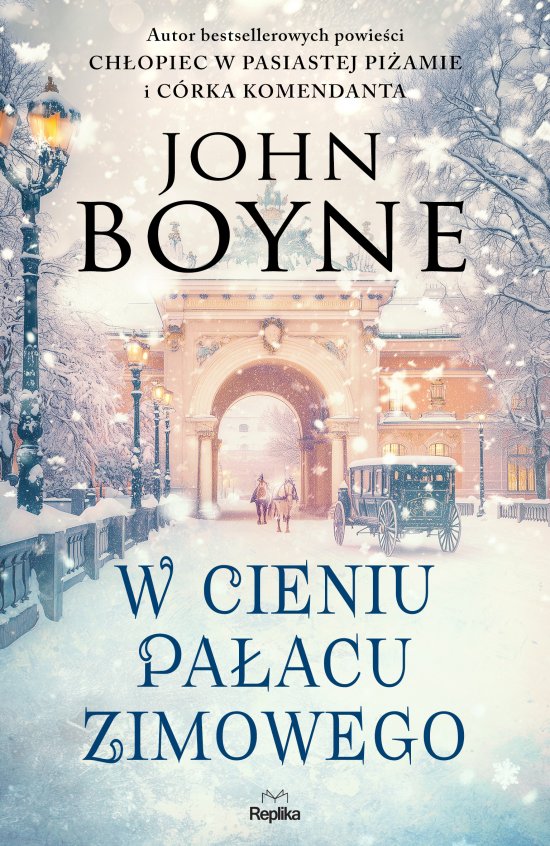 W cieniu Pa�acu Zimowego