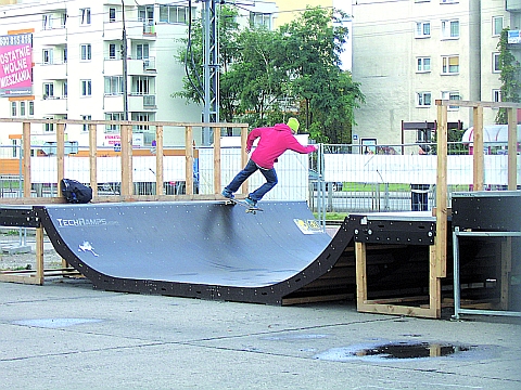 alt='Przenony skatepark na Wrocawskiej'