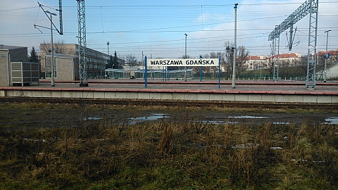 Skatepark nad metrem Warszawa Gdaska?