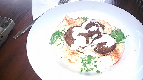 Hummusbar przy elaznej - kuchnia z Izraela