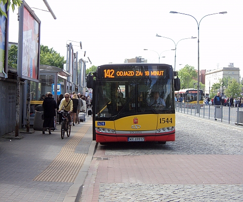 alt='Nowe drogi, nowe autobusy - zmiany w Wawrze!'