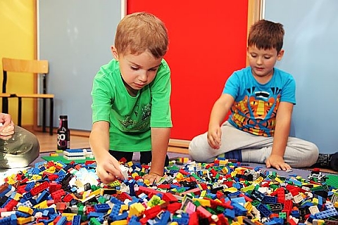 alt='Twrcze budowanie z LEGO: Karaiby i piraci'