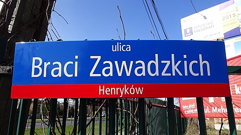 alt='Fragment Podrniczej ma now nazw: Braci Zawadzkich. Kim byli?'