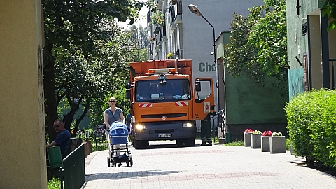 alt='Mieszkacy Brdna: asfalt by lepszy'