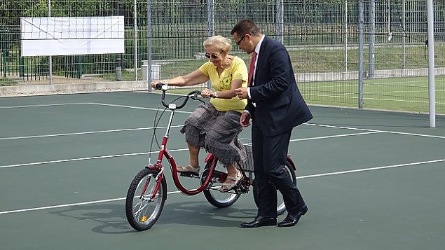 Trjkoowe rowery dla emerytw w parku Brdnowskim