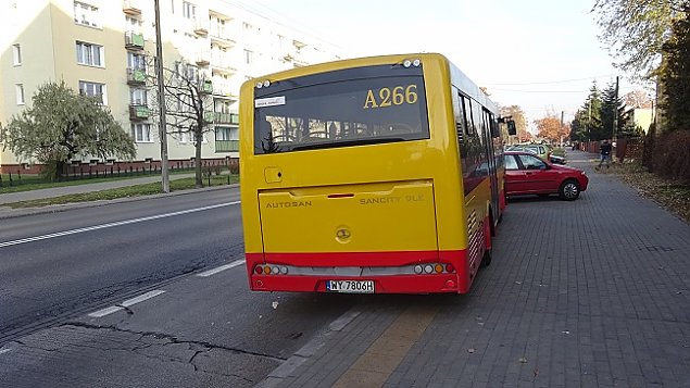Kierowca zgubi autobus na Korkowej