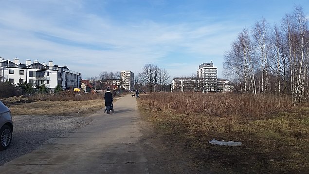 Oczary - polna droga porodku cywilizacji