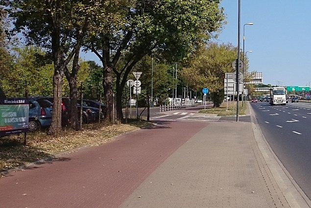 alt='Gwna droga rowerowa Warszawy do przebudowy'