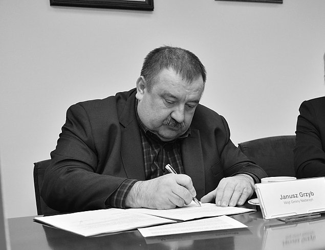 Czas leci, emocje zostają. Rok bez wójta Grzyba