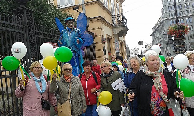 Zadowoleni seniorzy z Nadarzyna