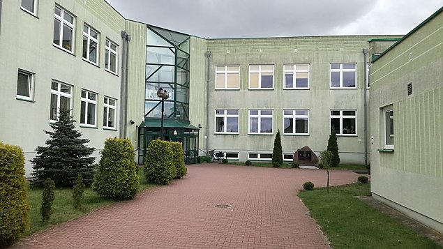 Wszystkie szkoły w gminie strajkują. Wójt: "Popieram nauczycieli"