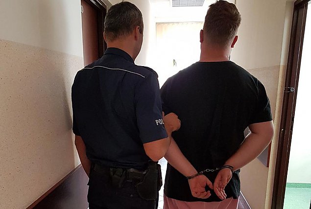Palili trawkę w samochodzie. Grozi im więzienie
