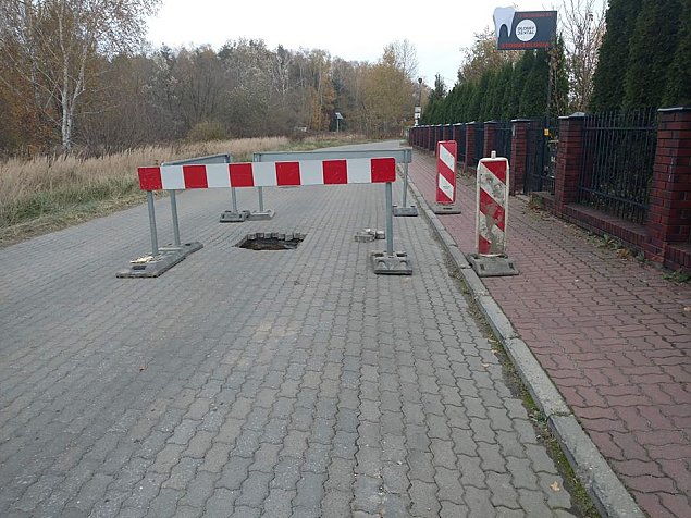 Zapadła się ulica. "To tylko wierzchołek góry lodowej"