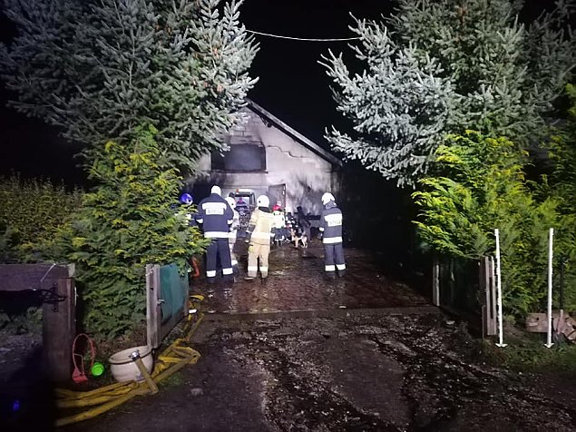 Spłonęła stajnia. Pomóżmy sąsiadom z Żabiej Woli