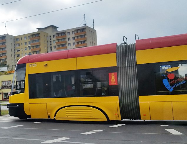 alt='Grajce tramwaje w Warszawie? &quot;Pozytywne, energetyczne piosenki&quot;'