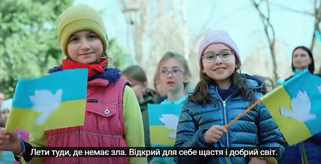Teledysk bielañskich dzieci dla Ukrainy. "Nie chcê uciekaæ, nie chcê siê baæ"
