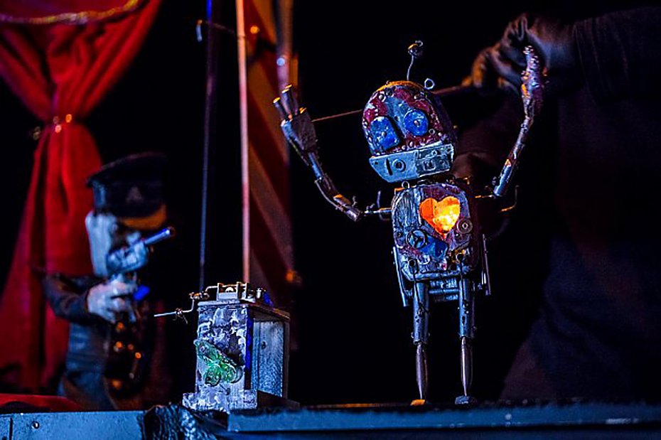 "Robot" na deskach mokotowskiego teatru