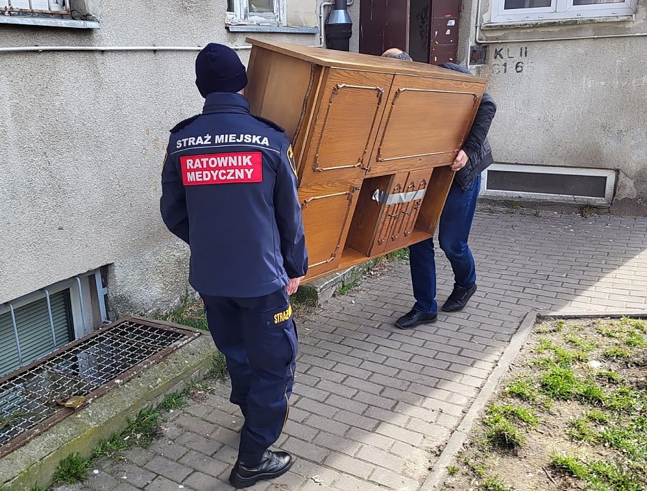 65-latek mieszka w altanie. Stranicy zaatwili mu mieszkanie