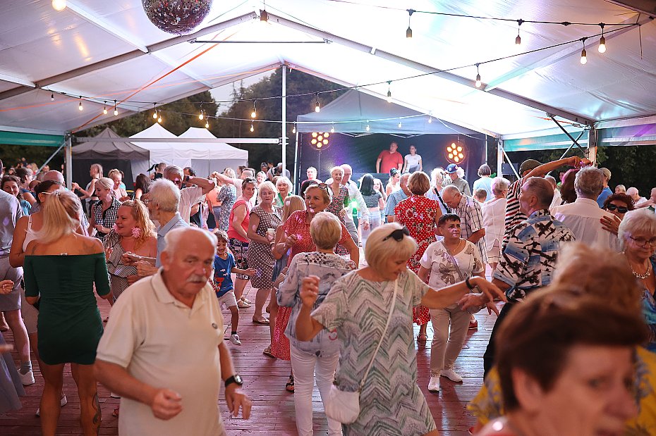 alt='Na Woli taczymy do woli. Ju jutro dancing na Chodnej'