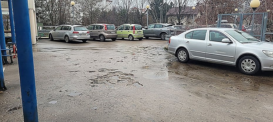 Katastrofalny stan parkingu przy przychodni na Milenijnej