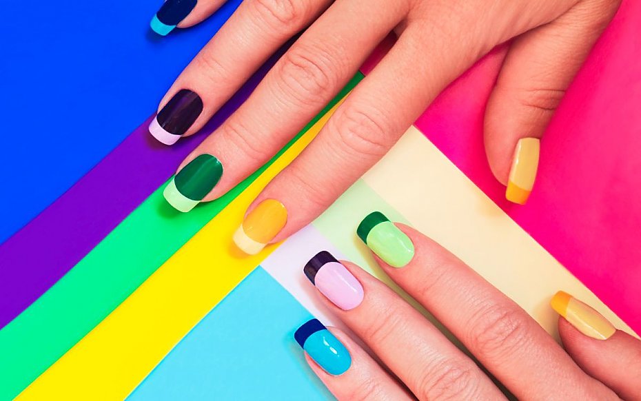 Festiwalowy manicure hybrydowy - pomysy na letni bysk w wielkim miecie