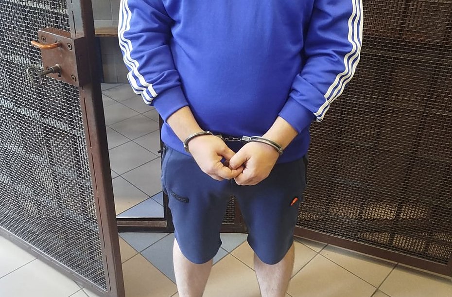 alt='Policjanci wyczuli zapach marihuany. 30-latek wpad na Chomiczwce'