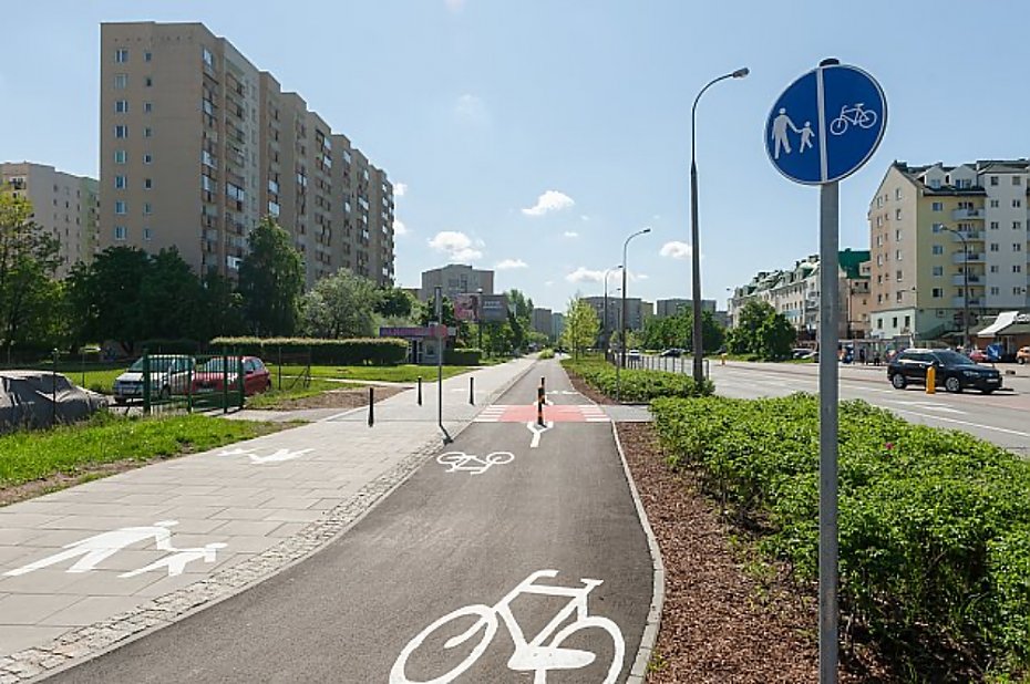 Rowerowe projekty na Bemowie. Bd nowe stojaki, wiata i podnki