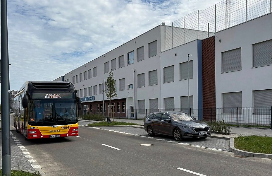 Autobus 249 dowiezie uczniw do nowej szkoy na Szeligowskiej