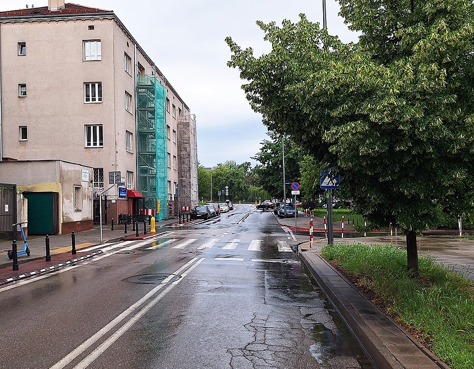 Kierowcy, paczkomat i soce. Radny prosi o zmiany na Zajczka