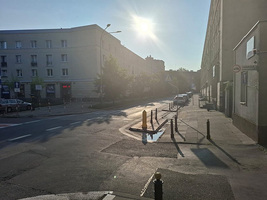 Kierowcy, paczkomat i soce. Radny prosi o zmiany na Zajczka