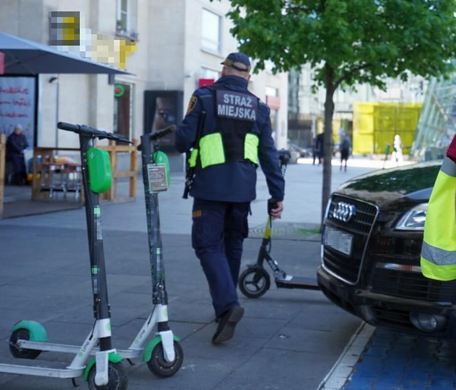 Hulajnoga elektryczna w miecie: przepisy, zasady i bezpieczestwo