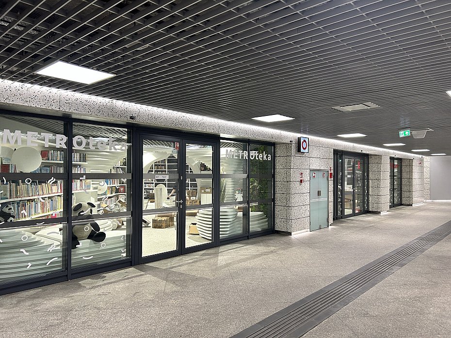 Pierwsza Metroteka w Polsce otwarta. Urzdnicy chwal, mieszkacy sceptyczni