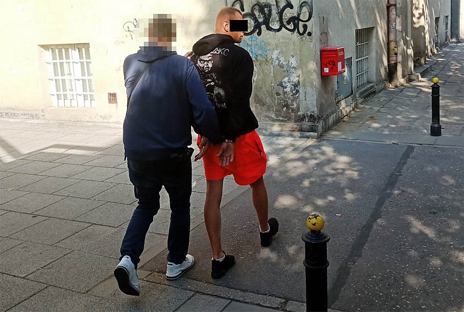 alt='Brutalne pobicie na Biaoce. Policja zatrzymaa trzech mczyzn'