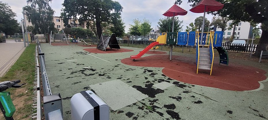 Plac zabaw przy Gbockiej zamknity na cztery spusty