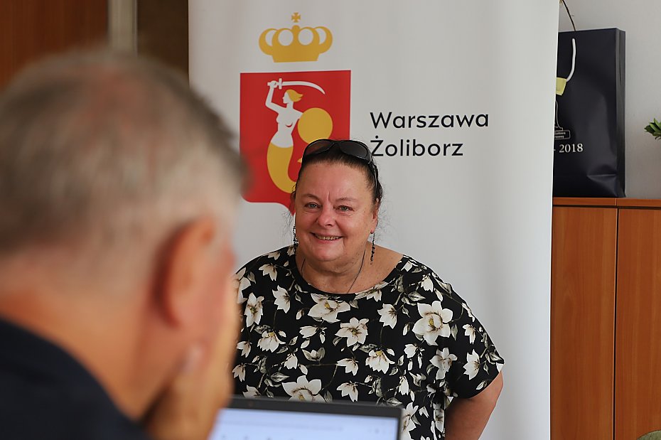 alt='Cyfrowe wsparcie dla seniorw take w przyszym roku'