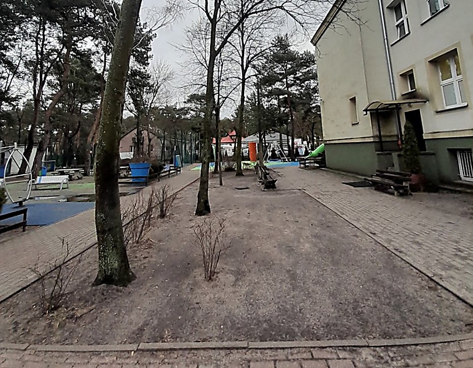 alt='Nowa strefa relaksu przy szkole na Bajkowej'