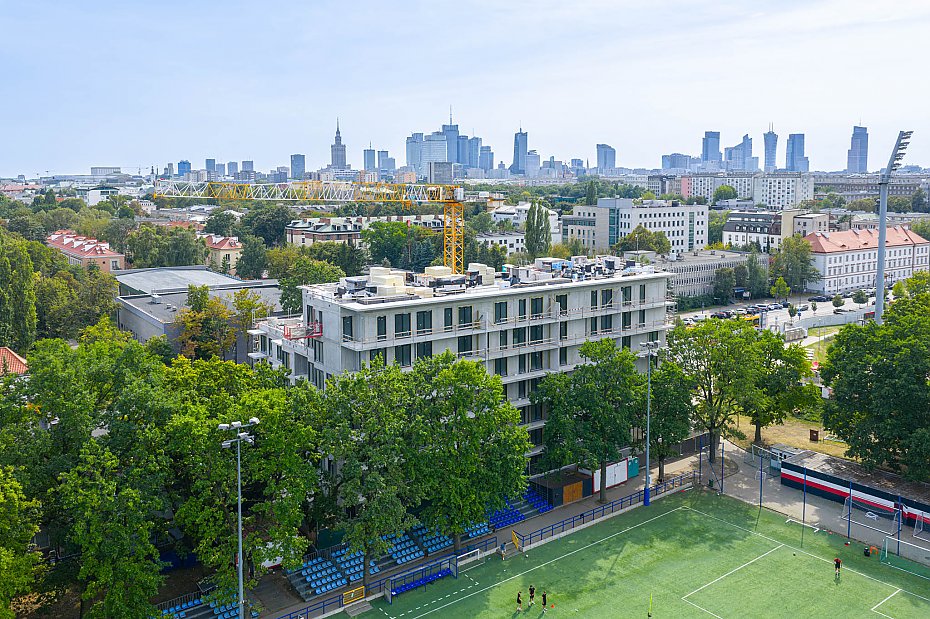 alt='Radny ostrzega: blok mieszkalny za blisko stadionu Polonii'