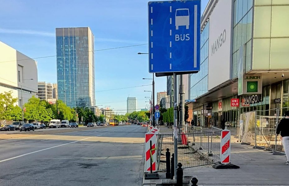 Nowe zebry w centrum. "Zamknijcie Marszakowsk i obsiejcie rzepakiem"