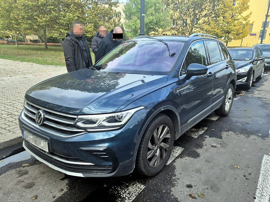 alt='Usiowa wyudzi duy kredyt. Policja zatrzymaa 46-latka'
