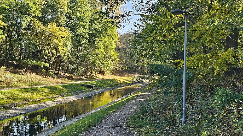 Fosa w Forcie Bema wysycha. Mieszkacy bij na alarm