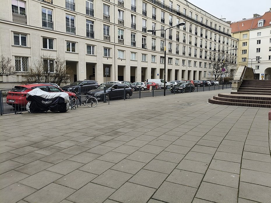 Ogrd kieszonkowy przy Sempoowskiej. Ulica zmieni si nie do poznania