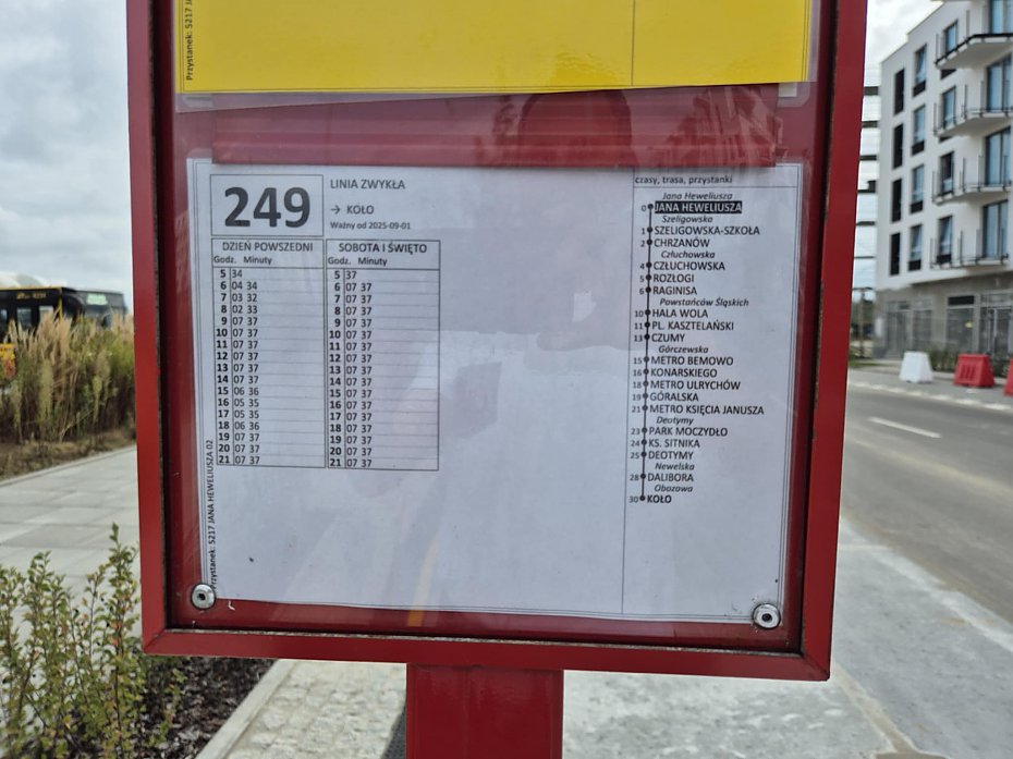 Nowa szkoa potrzebuje lepszej komunikacji. Czy 249 pojedzie czciej?