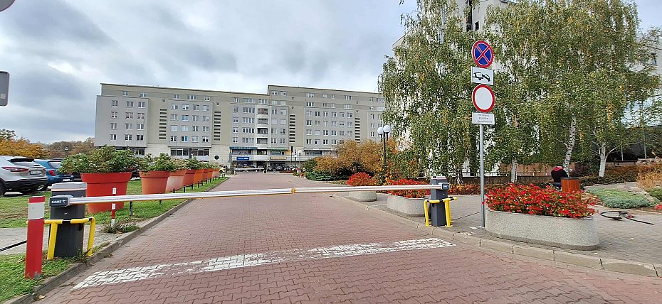 Parking przy ratuszu nie dla mieszkacw. Urzdnicy maj pierwszestwo